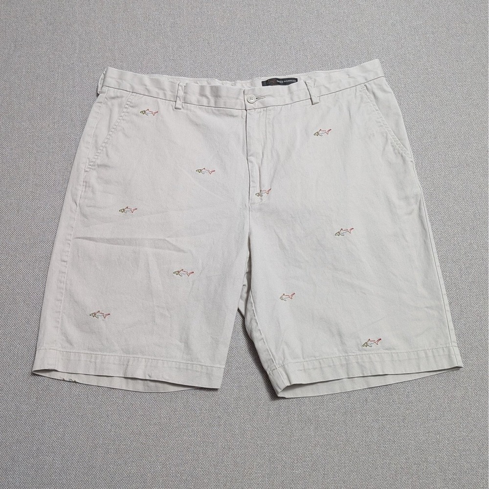Greg Norman Men's Shorts Khaki 40 100% Cotton Embroidered Shark Chino